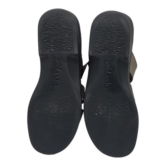 Clarks Slip On Sandal womens Shoe Size 7 Hook/Loop Strap Pewter Leather Upper - Picture 9 of 9